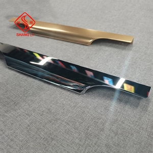 Bán buôn hiện đại tối giản đơn giản Matt Đen Nhà Bếp ẩn ngăn kéo đồ nội thất cạnh xử lý bằng gỗ hợp kim nhôm xử lý - Product Image 3