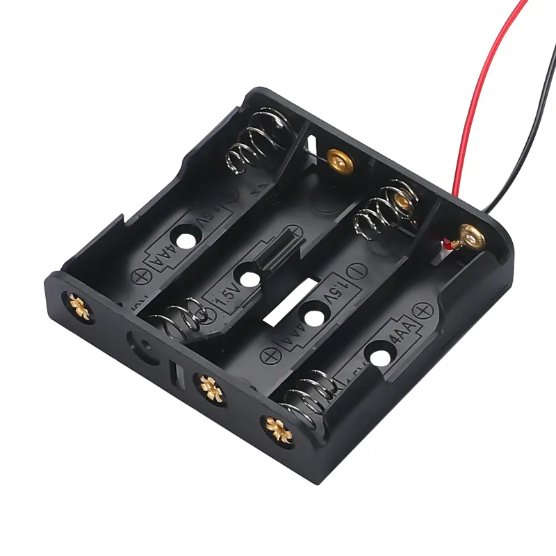 Support de batterie 4AA avec fil Boîte de batterie carrée 1.5V fournie par le fabricant En stock