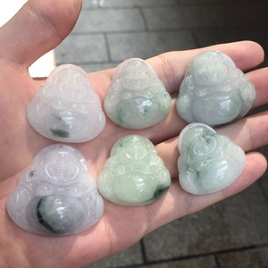 โรงงานธรรมชาติ100% พม่าสีเขียวหยกแจสเปอร์ Jadeite เครื่องประดับทำหยกหัวเราะพระพุทธรูปจี้จีนคลาสสิก