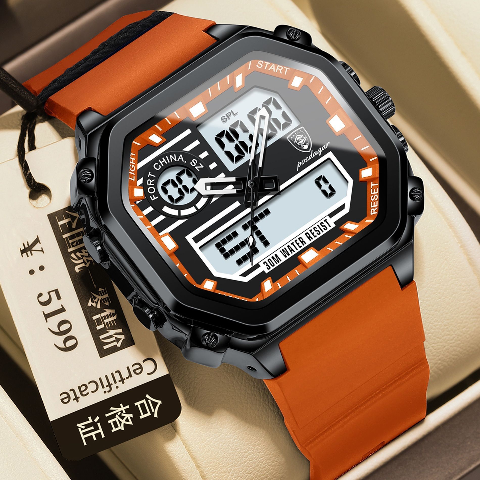 Boîtier noir 993 avec bracelet en silicone orange