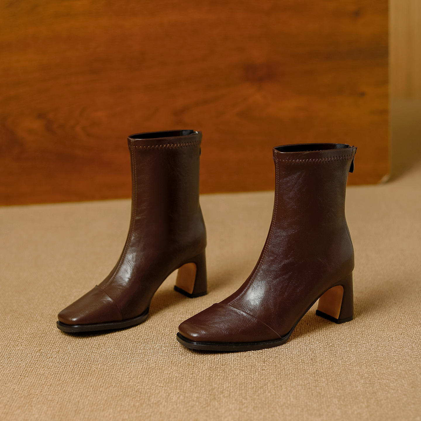 สีน้ำตาล