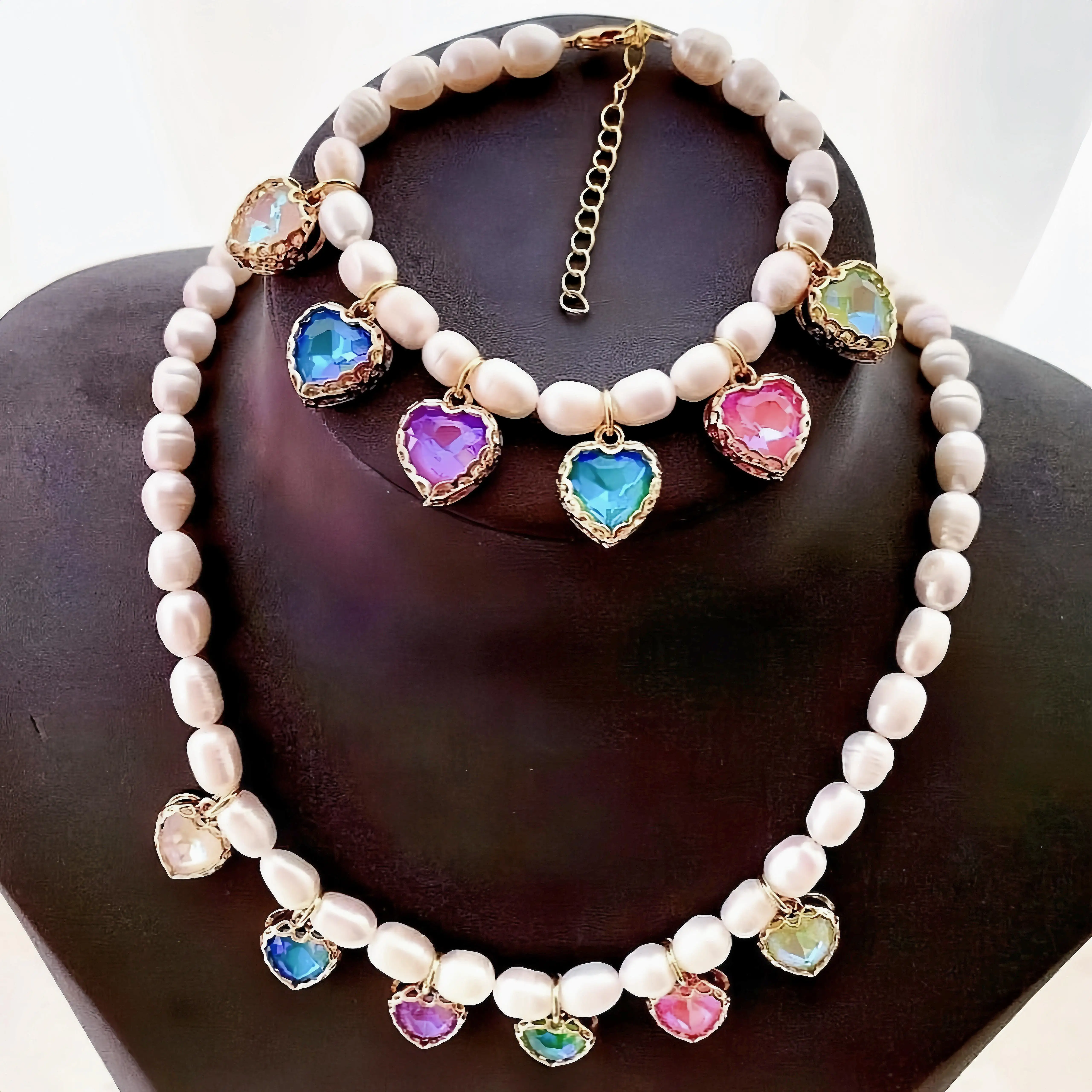 Nuevo diseño de perlas naturales de agua dulce con cuentas y collar con colgante de corazón colorido, conjunto de pulsera de joyería impermeable delicada para mujer