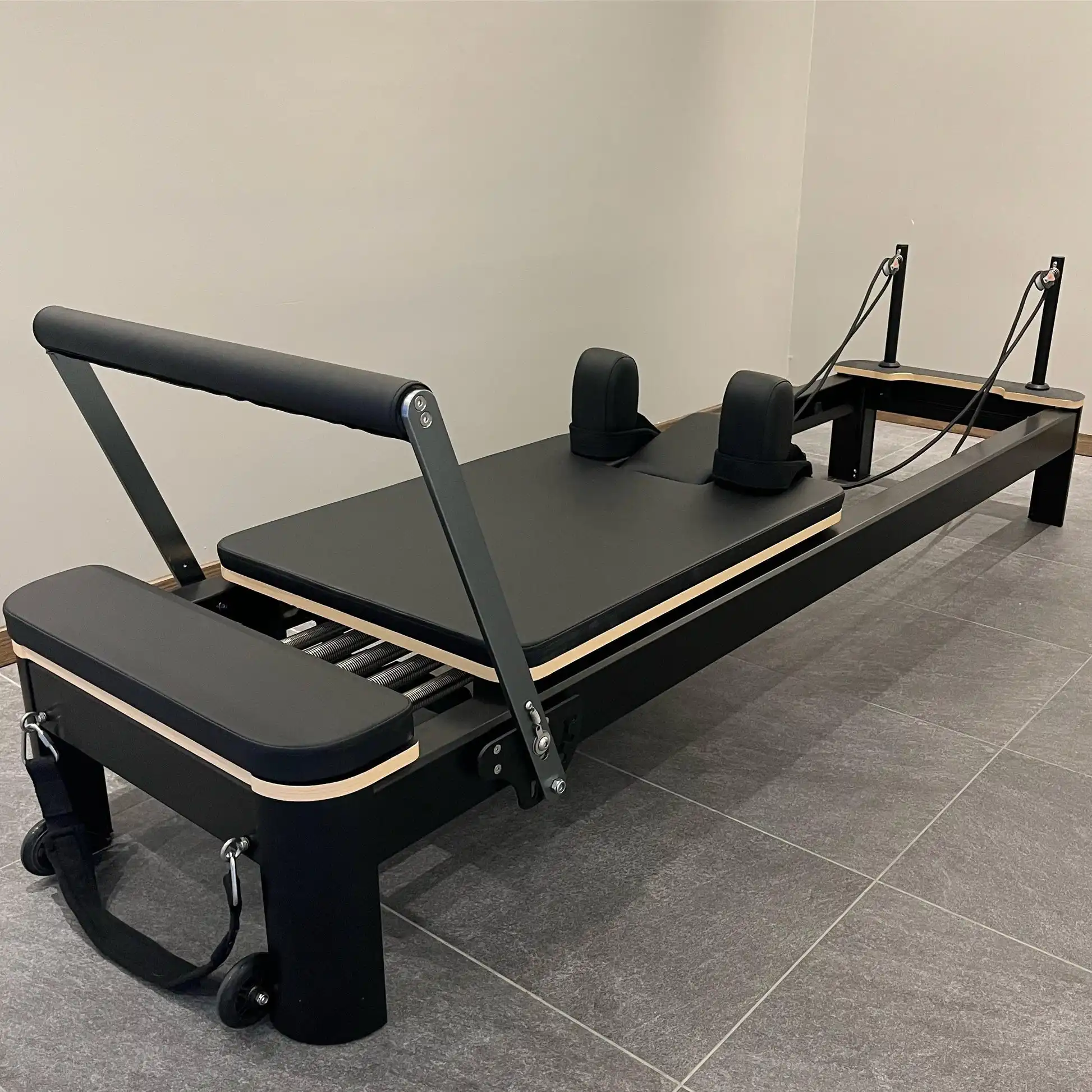 Studio de maison et commercial à bas prix de haute qualité réformateur en aluminium noir réformateur pilates