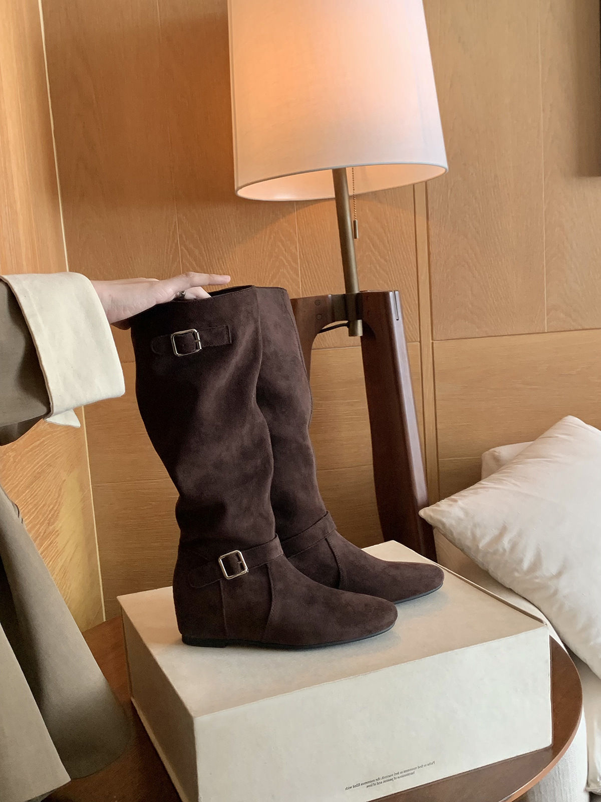 F91178-2 ebony brown