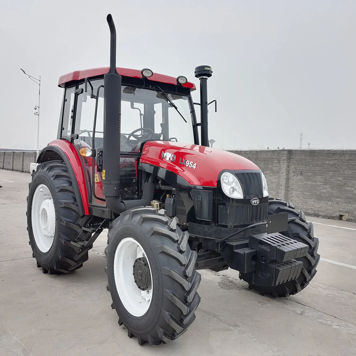 Tractor agrícola de 4 ruedas con cabina, alta calidad, YTO 954, 95hp, nuevo