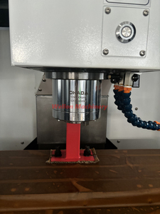 Otomatik kontrol sistemi ile XH7126 dikey işleme merkezi metal işleme için CNC freze makinesi - Product Image 5