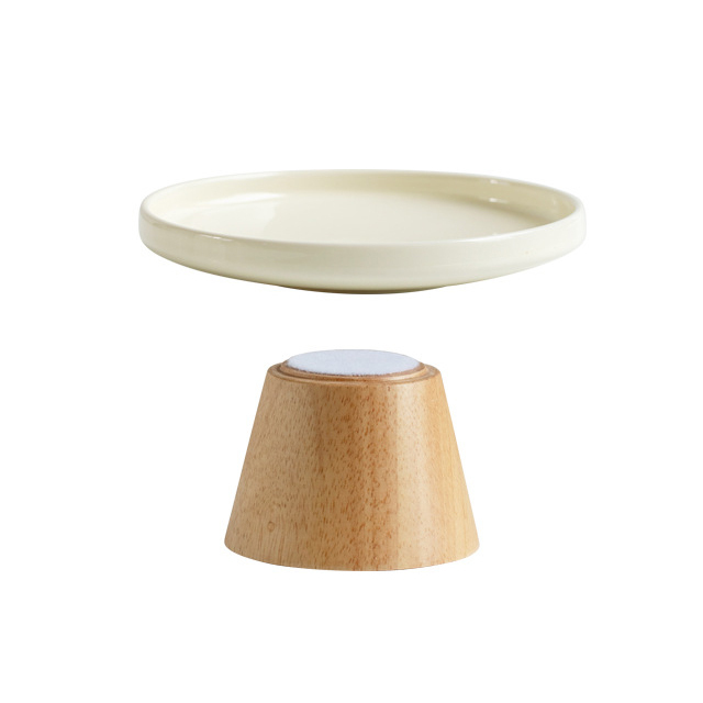 Assiette creuse ronde blanche pieds hauts