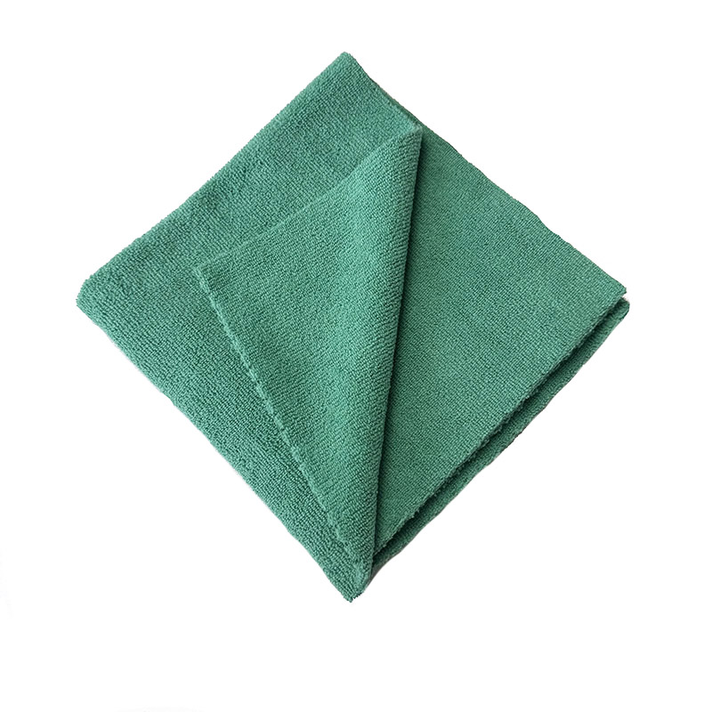 สีเขียว