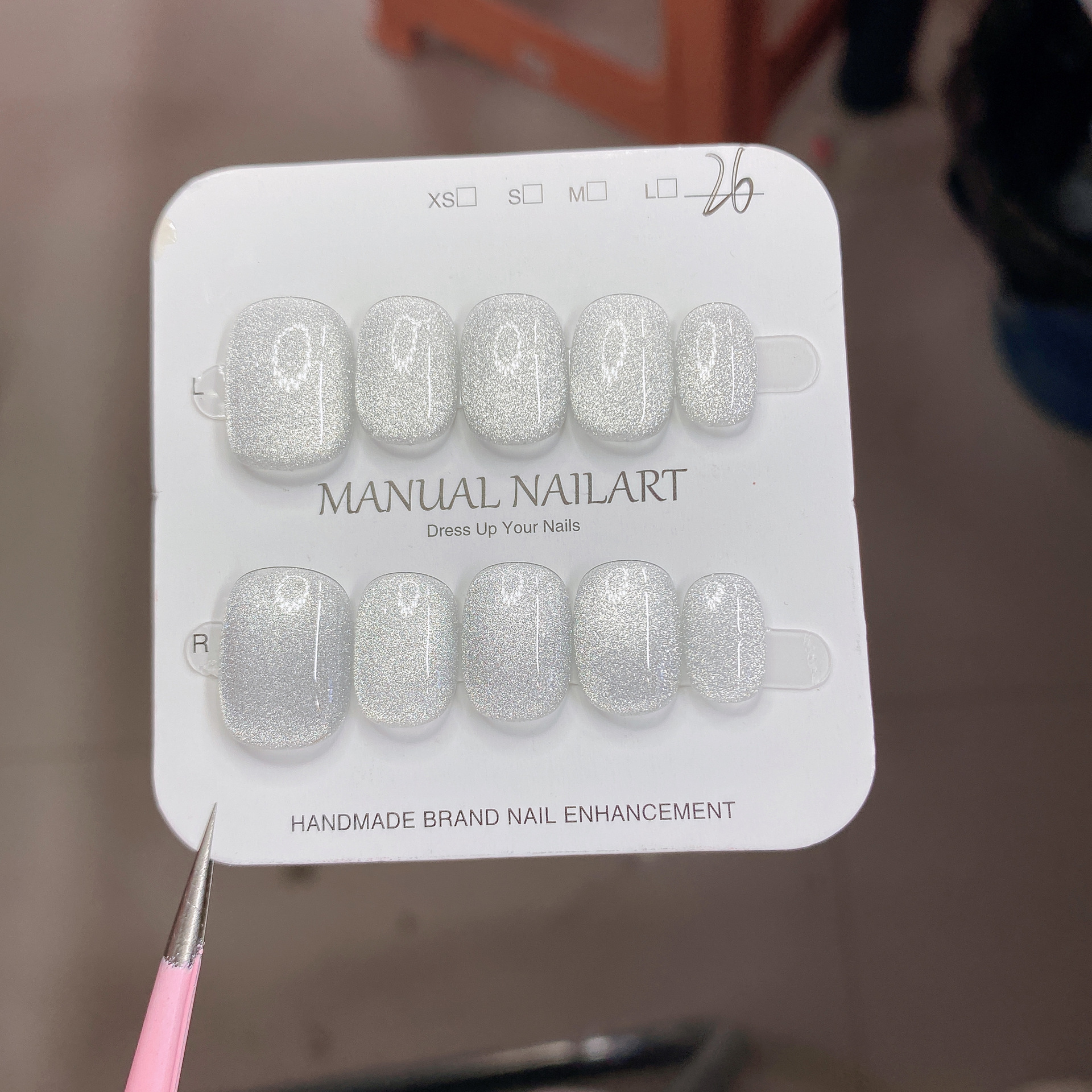 G10