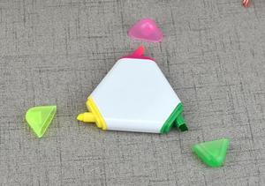 PROMO 3 in 1 <strong>Highlighter</strong> Markers Triple Triangle Multi Colour <strong>Highlighter</strong> - Product Image 3