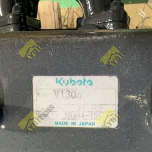 D1305 V1305 4気筒ディーゼルエンジンアセンブリのための完全なエンジン
