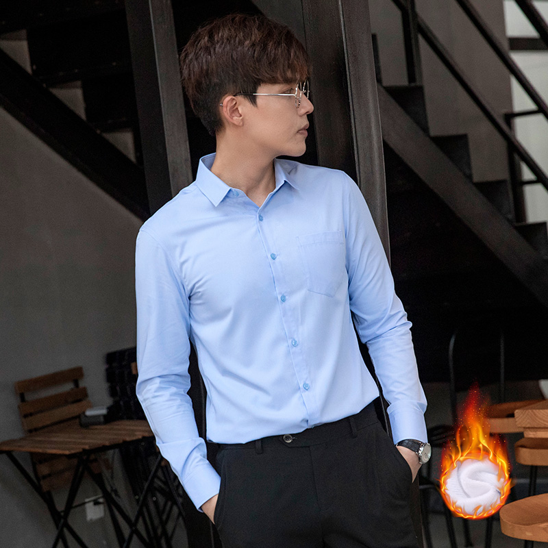 สีฟ้า