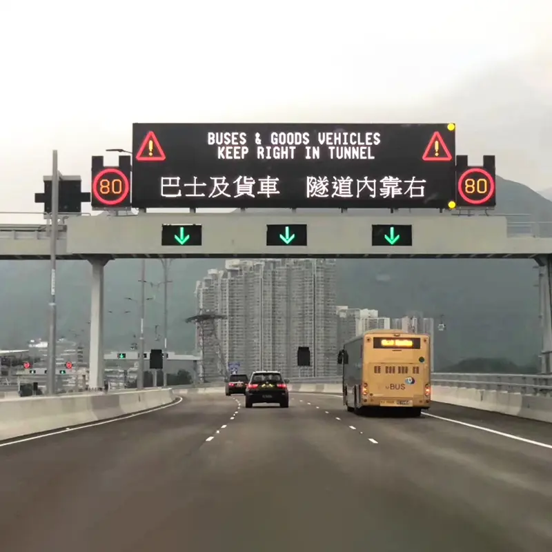 Il traffico ha condotto i moduli per l'autostrada e la strada visualizza la visualizzazione del traffico esterno a messaggio variabile del Gantry dell'autostrada