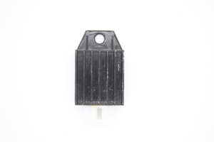 Motosiklet GY6 CD70 JH70 12V voltaj regülatörü doğrultucu çin'de yapılan - Product Image 4