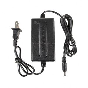 220 120伏输入12v输出变压器稳压器9A发光二极管驱动器12伏通用适配器交流至Dc 12 V 9Amp电源