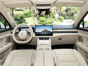<span class=keywords><strong>2025</strong></span>新产品新能源汽车中型SUV aita M5成人<span class=keywords><strong>2025</strong></span>车型