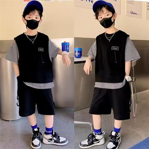 Ms-566 2024夏の幼児の男の子の服セット121310〜15年ストライプTシャツショーツ10代の男の子のための2ピースの服