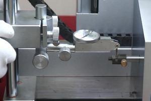 Macchina di prova automatica dell'indicatore del quadrante per uso di laboratorio di misurazione e calibrazione del quadrante di alta precisione - Product Image 4