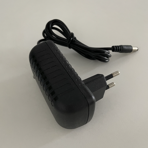 Adaptador de corriente CA Entrada 100V-240V 50/60Hz 0.5A a salida CC 12V 2A Cargador adaptador de fuente de alimentación - Product Image 2
