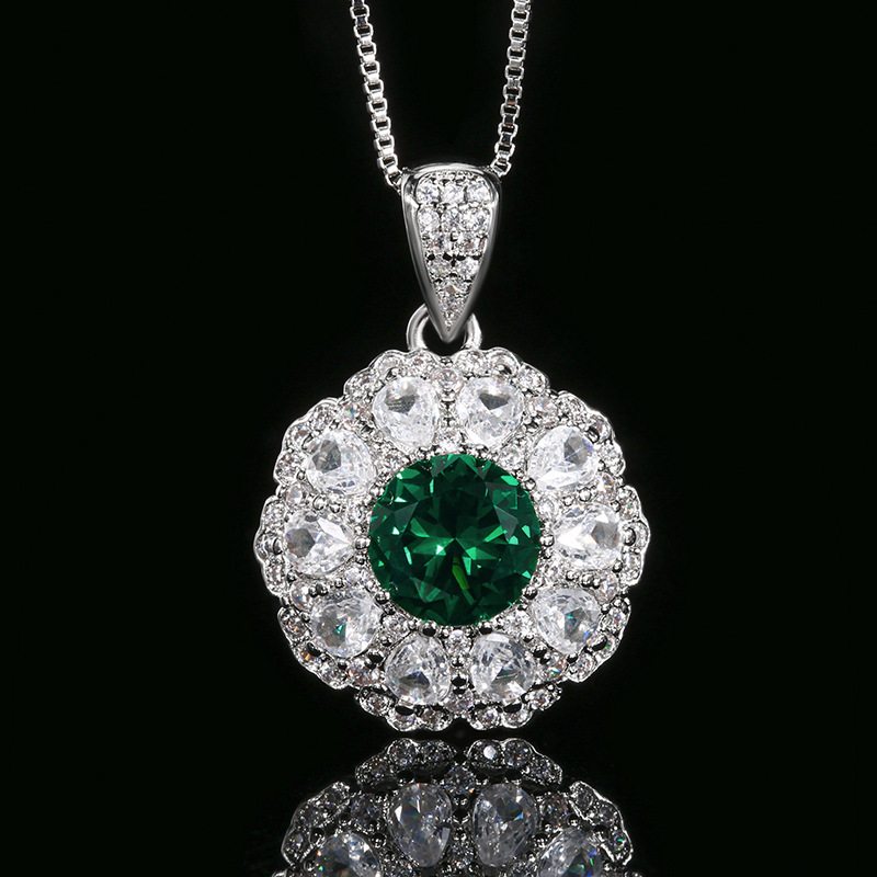 Pendentif Nano vert avec chaîne vénitien