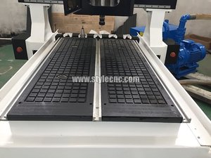 SMALL <strong>CNC</strong> <strong>Router</strong> Machine with <strong>ATC</strong> System