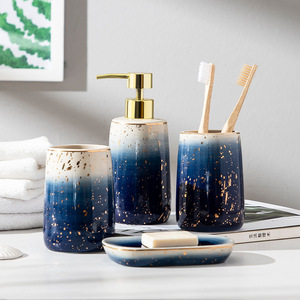 Seramik banyo aksesuarları Set 4-Piece sabunluk <span class=keywords><strong>Gar</strong></span> jel fincan ve sabunluk banyo seti degrade mavi