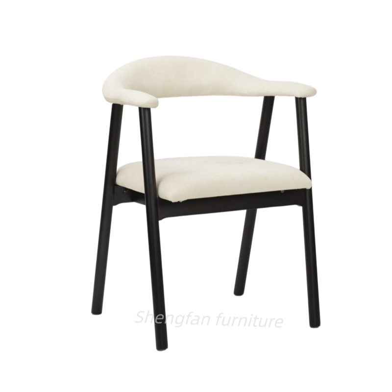 Noir + blanc Coussin