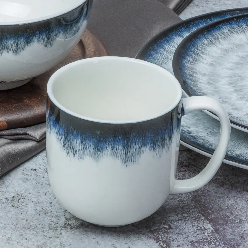 Caneca de café artesanal azul com aro, decalque de aro de cerâmica criativo moderno estilo único para qualquer cozinha xícaras de porcelana microonduláveis com alça