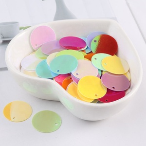 Wholesale 10g/bag DIY Decorations 40-Color round PVC <strong>Sequins</strong> with Single Hole Sewing for Shoes Dancing for Creative Designs - Product Image 2