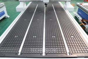 Máquina enrutadora CNC de corte de madera de 4 ejes con eje giratorio para puertas de armarios de cocina Fabricación de muebles - Product Image 6