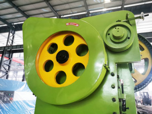 J21系列100t开式机械动力冲床带固定台 - Product Image 3