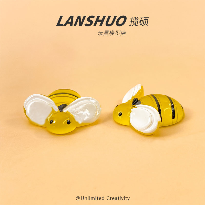 1.9cm Medium-sized Glowing Bee Figurine E-725-02