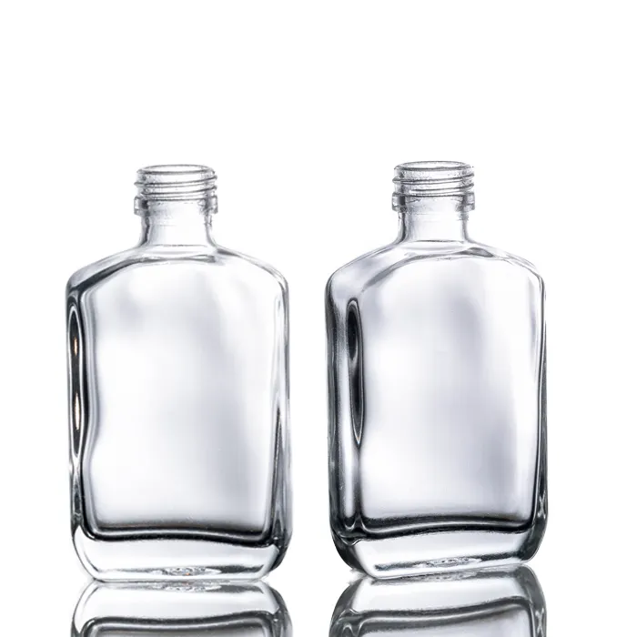 Atacado barato preço quadrado forma 100ml vidro garrafa recipientes