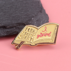 Câu chuyện sinh tồn Trâm-"Câu Chuyện dài ngắn Tôi Sống sót" với các trang lá vàng, thiết kế tương phản đen-Đỏ - Product Image 1