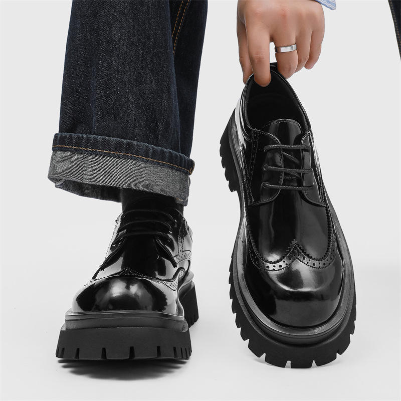 Black-Patent-leather