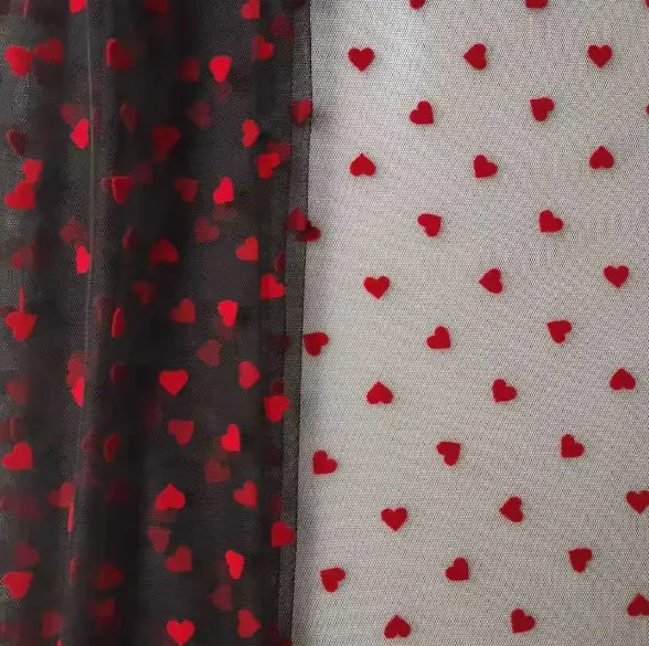 중국 제조 업체 고품질 멋진 디자인 부드러운 얇은 명주 그물 심장 몰려 메쉬 패브릭 드레스