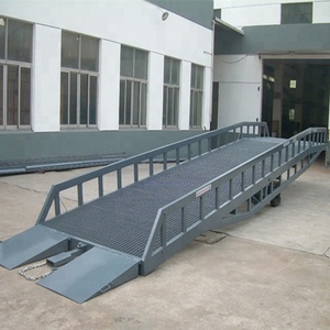 Mobile Hochleistungs-Lade brücke für Gabelstapler und Anhänger mit glattem Hydraulik system - Product Image 5