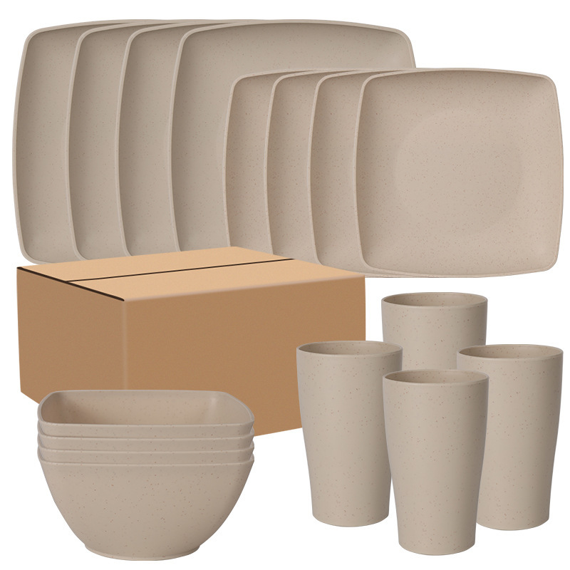 Conjunto beige de 16 piezas.
