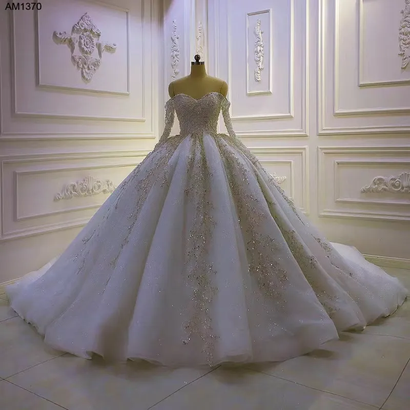 Vestido de noiva luxuoso com miçangas e manga comprida Am1370