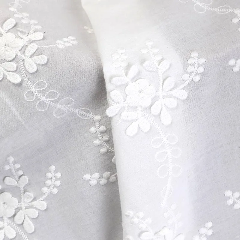 Wholesale Customized Flower Design Heavy 3d Cotton White embroidery Fabric for Dress