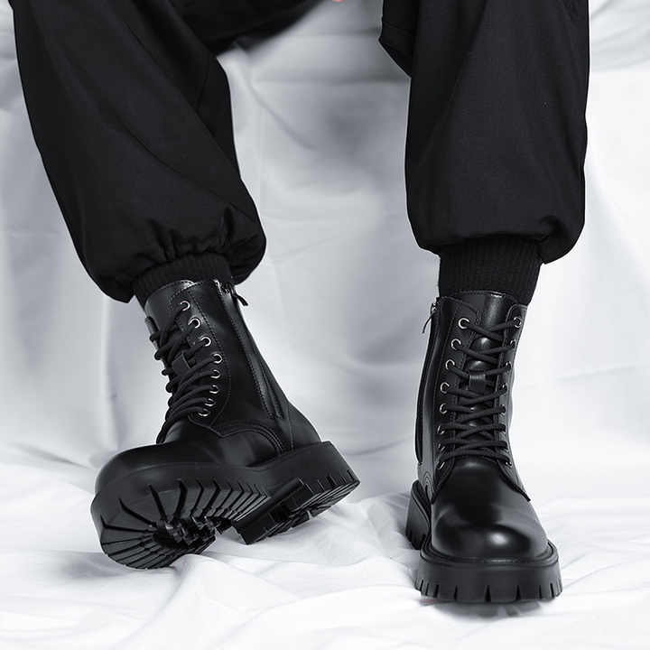 Grosir sepatu bot pendek bertali desain klasik untuk pria sepatu bot pria kulit PU hitam ritsleting sisi bawah tebal
