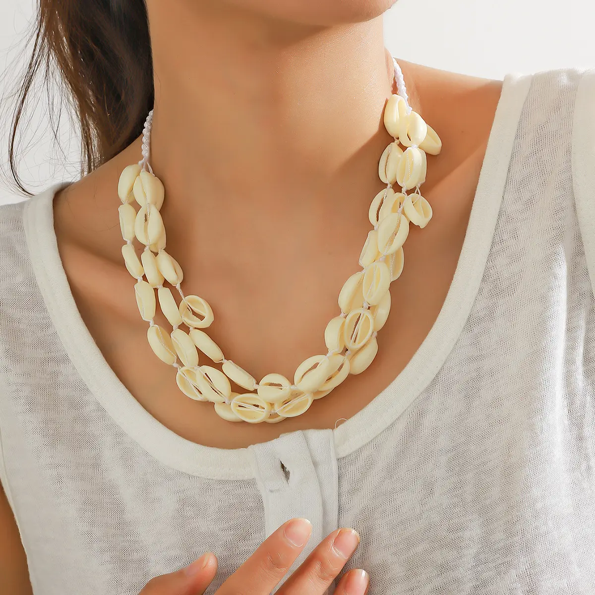 2024 Nieuwe Ontwerp Witte Kauri Shell Multi Layer Bohemen Zomer Strand Kralen Handgemaakte Hawaiiaanse Choker Ketting