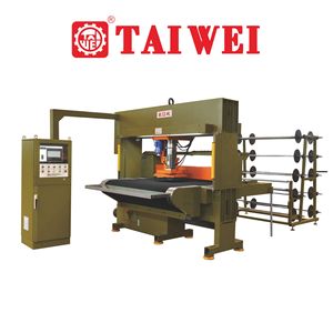 High Speed and Belt Style <strong>Computer</strong> <strong>Numerical</strong> <strong>Control</strong> Automatic Die Cutting Machine for Footwear - Product Image 2