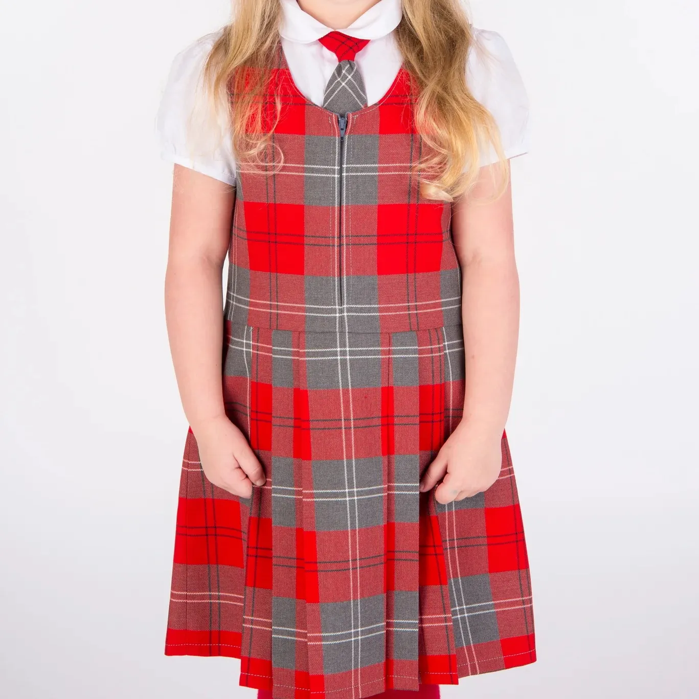Özel ilkokul tam Pleats pinaschool okul kız üniforma pilili kırmızı ve gri Tartan pinapin