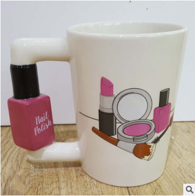 Vernis à ongles blanc