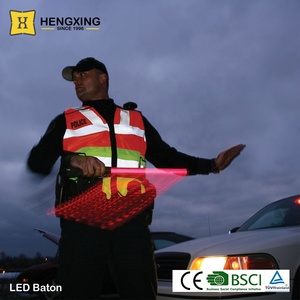 Meşale ışık yol geçişi uyarı sopa şarj edilebilir kırmızı düdük yanıp sönen Baton Mini LED trafik değnek - Product Image 4
