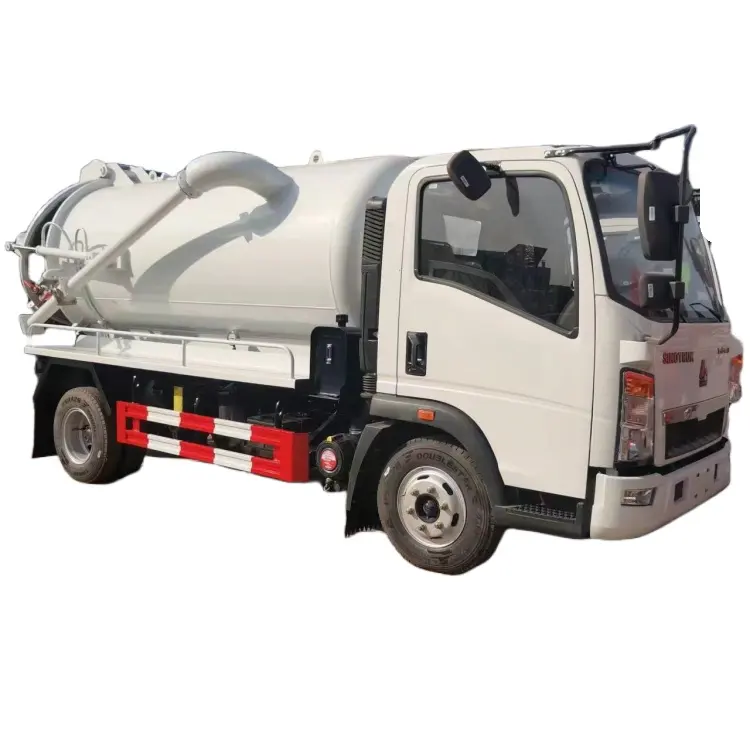 Camión de limpieza al vacío HOWO 5 CBM pequeño camión de succión de aguas residuales camión de lodo a la venta