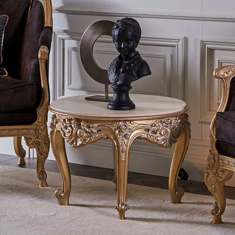 ข้างโต๊ะ