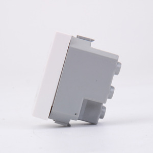 ซ็อกเก็ตมาตรฐานซ็อกเก็ตแบบแยกส่วน45 250V 16A แบบมืออาชีพดีไซน์ใหม่ - Product Image 2