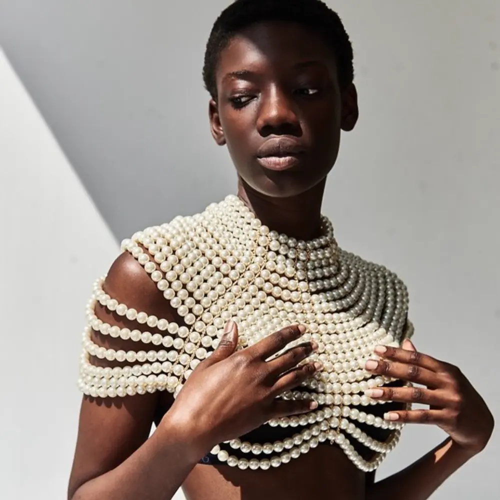 Vrouwen Parels Decoratie Mode Accessoires Sexy Witte Dames Cape